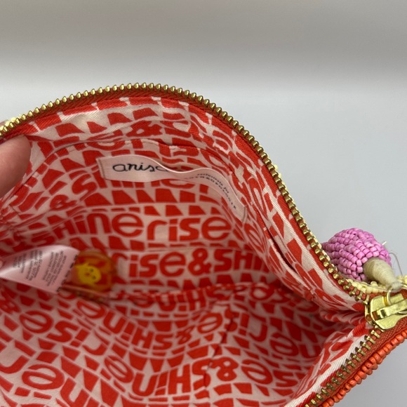 Anthropologie Hand-Beaded 'Tu Es Le Soleil' Clutch with Tassel - Picture 3 of 12